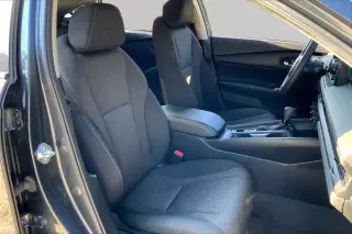 Sedán de 4 puertas Honda Accord 2025 LX