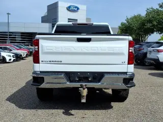 Chevrolet Silverado 1500 2021 4x4 LT Cabina Doble de 4 puertas SB de 5.8 pies con 1LT