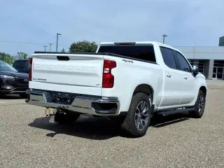 Chevrolet Silverado 1500 2021 4x4 LT Cabina Doble de 4 puertas SB de 5.8 pies con 1LT