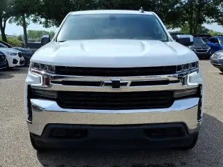 Chevrolet Silverado 1500 2021 4x4 LT Cabina Doble de 4 puertas SB de 5.8 pies con 1LT