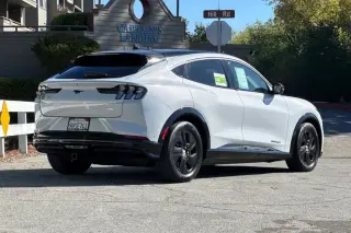 Ford Mustang Mach-E 2023 Tracción en todas las ruedas California Route 1 4p SUV