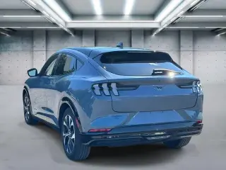 Ford Mustang Mach-E 2023 SUV de 4 puertas Premium con tracción en las cuatro ruedas (AWD)