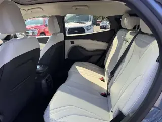 Ford Mustang Mach-E 2023 SUV de 4 puertas Premium con tracción en las cuatro ruedas (AWD)