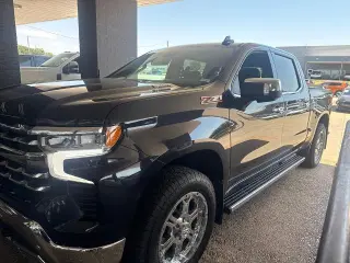 Chevrolet Silverado 1500 2023 4x4 LTZ 4p Cab de Tripulación 5.8 ft. CB