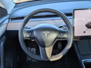 Tesla Model 3 2023 Sedán 4p.