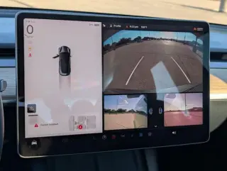 Tesla Model 3 2023 Sedán 4p.