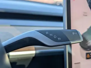 Tesla Model 3 2023 Sedán 4p.