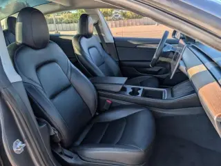 Tesla Model 3 2023 Sedán 4p.