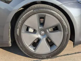 Tesla Model 3 2023 Sedán 4p.