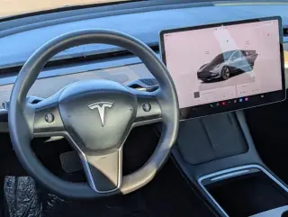 Tesla Model 3 2023 Sedán 4p.