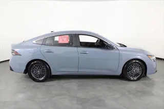 Nissan Sentra 2026 SV 4dr Sedan