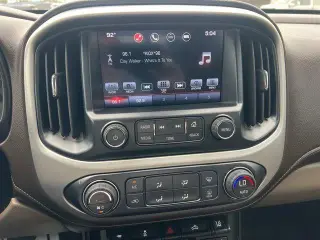 GMC Canyon 2016 4x4 SLT 4dr Crew Cab 5 ft. SB