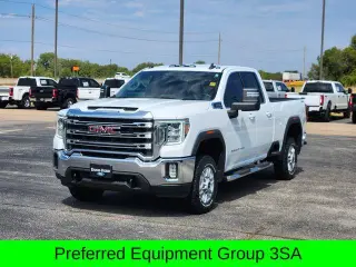 GMC Sierra 2500HD 2022 4x4 SLE 4dr Cabina Doble