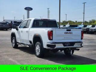 GMC Sierra 2500HD 2022 4x4 SLE 4dr Cabina Doble