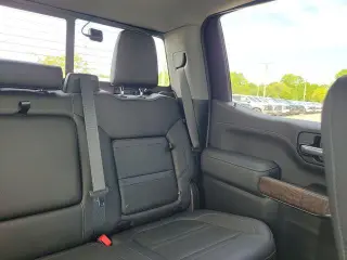 GMC Sierra 1500 2019 4x2 Denali 4 puertas Crew Cab Caja Corta 5.8 pies