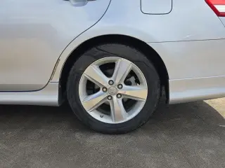 Toyota Camry 2011 SE 4dr Sedan 6M