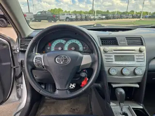 Toyota Camry 2011 SE 4dr Sedan 6M
