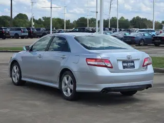 Toyota Camry 2011 SE 4dr Sedan 6M