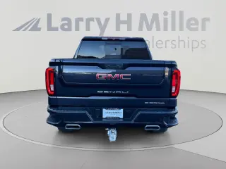 GMC Sierra 1500 2022 4x4 Denali 4p Crew Cab 5.8 ft. CB