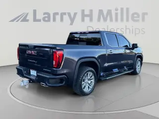 GMC Sierra 1500 2022 4x4 Denali 4p Crew Cab 5.8 ft. CB