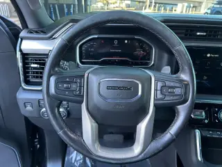 GMC Sierra 1500 2022 4x4 Denali 4p Crew Cab 5.8 ft. CB