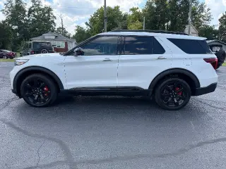 Ford Explorer 2023 AWD ST 4dr SUV