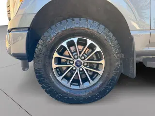 Ford F-150 2021 4x4 XLT 4p SuperCrew 5.5 ft. SB