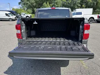 Ford Maverick 2026 con tracción en las cuatro ruedas (AWD), versión XLT, 4 puertas, SuperCrew, caja de carga de 4,5 pies