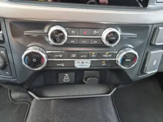 Ford F-150 2025 4x4 XLT 4p SuperCrew 5.5 ft. CB
