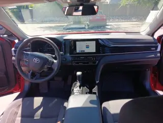 Toyota Camry 2026 LE Sedán 4p.