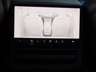 Tesla Model 3 2025 Long Range 4p Fastback