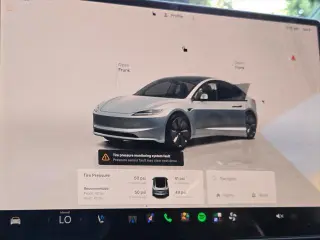Tesla Model 3 2025 Long Range 4p Fastback
