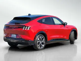Ford Mustang Mach-E 2023 Premium 4dr SUV