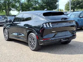 Ford Mustang Mach-E 2024 AWD Premium 4dr SUV