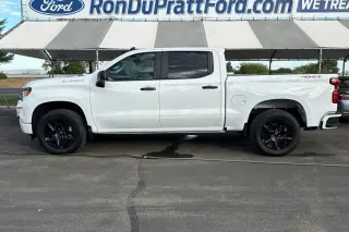 Chevrolet Silverado 1500 2025 4x4 Custom 4dr Crew Cab 5.8 ft. SB
