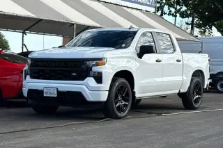 Chevrolet Silverado 1500 2025 4x4 Custom 4dr Crew Cab 5.8 ft. SB