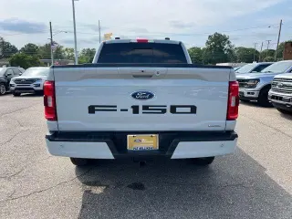 Ford F-150 2023 4x4 XLT 4p SuperCrew 5.5 ft. CB