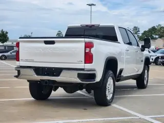 Chevrolet Silverado 2500HD 2022 4x4 LTZ 4dr Crew Cab SB
