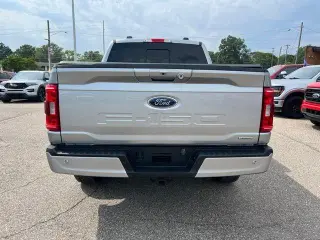 Ford F-150 2023 4x4 XLT 4p SuperCrew 5.5 ft. CB