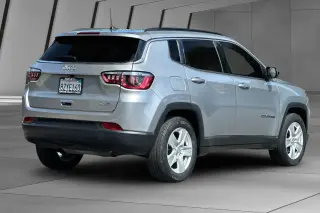 Jeep Compass 2022 Latitude 4dr SUV