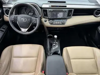 Toyota RAV4 2015 AWD Limited 4p SUV