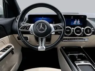 Mercedes-Benz GLA 2025 AWD GLA 250 4MATIC 4dr SUV
