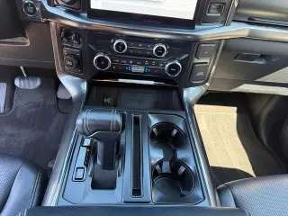 Ford F-150 2022 4x4 Lariat 4p SuperCab 5.5 ft. CA
