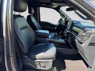 Ford F-150 2022 4x4 Lariat 4p SuperCab 5.5 ft. CA