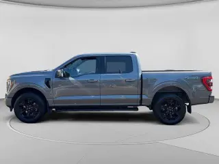 Ford F-150 2022 4x4 Lariat 4p SuperCab 5.5 ft. CA