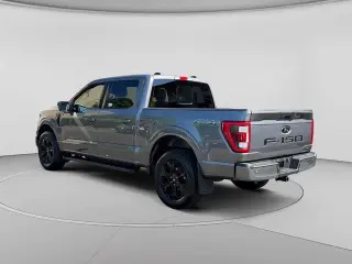 Ford F-150 2022 4x4 Lariat 4p SuperCab 5.5 ft. CA