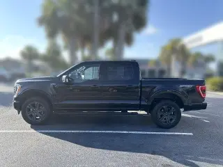 Ford F-150 2023 4x4 XLT 4p SuperCrew 5.5 ft. CB