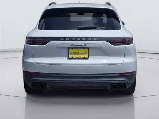 Porsche Cayenne 2021 4x4 S 4p SUV