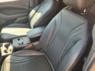 Ford Mustang Mach-E 2024 Premium 4p SUV