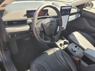 Ford Mustang Mach-E 2024 Premium 4p SUV